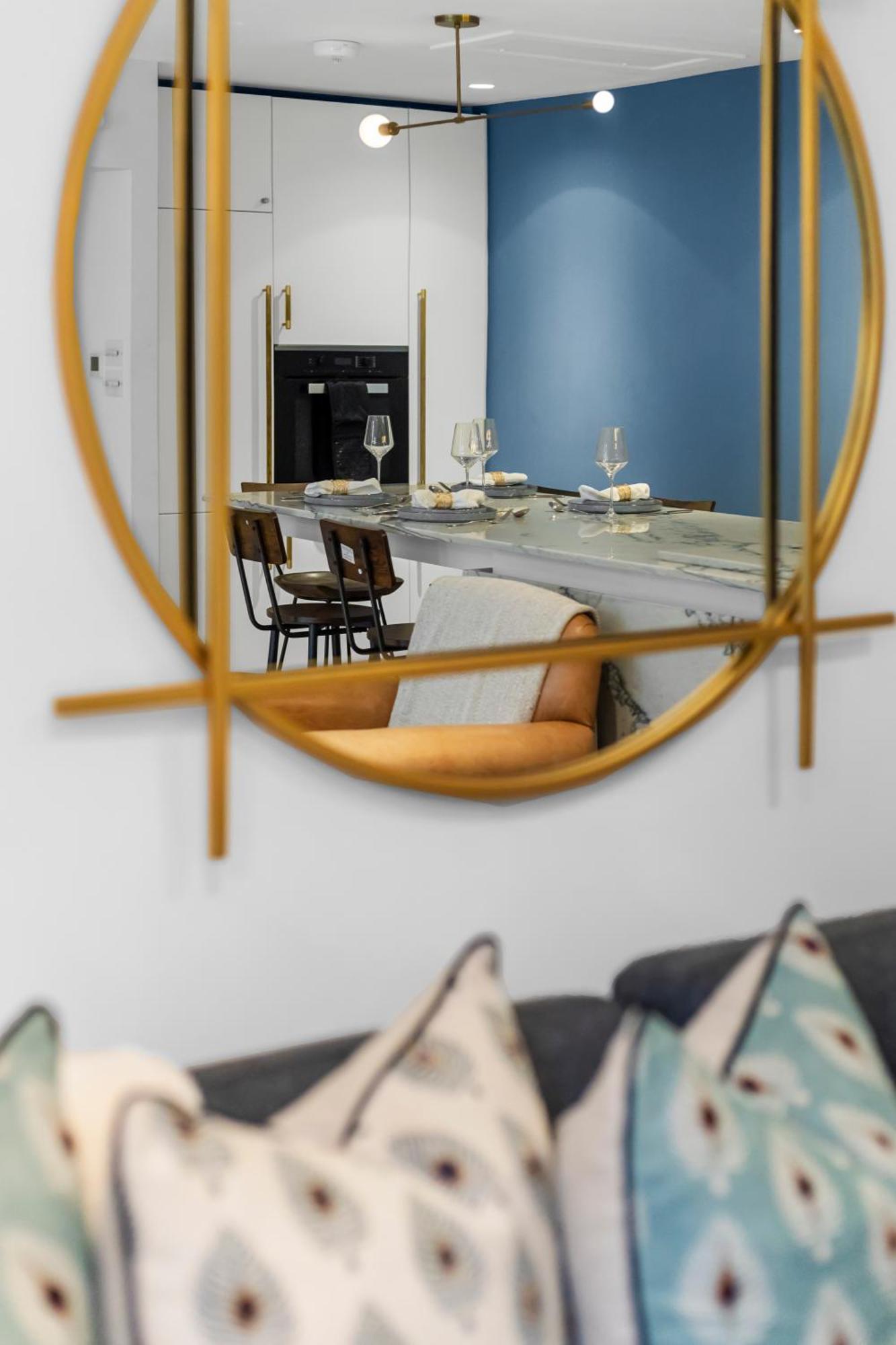 Contemporary 2-bedroom Escape In Notting Hill